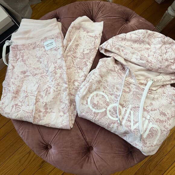 CALVIN KLEIN PERFORMANCE- PINK SNAKE PRINT- MATCHING JOGGER & HOODIE SET - Picture 1 of 5